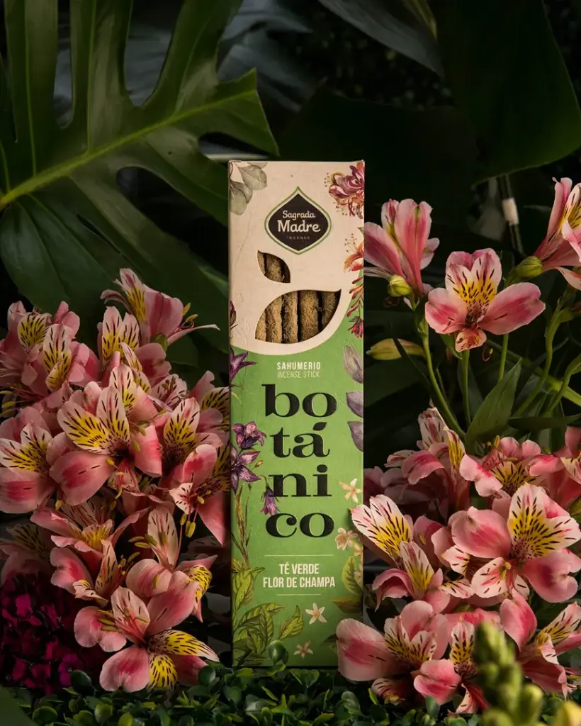 Sahumerio Botánico Te verde & Flor de Champa.webp