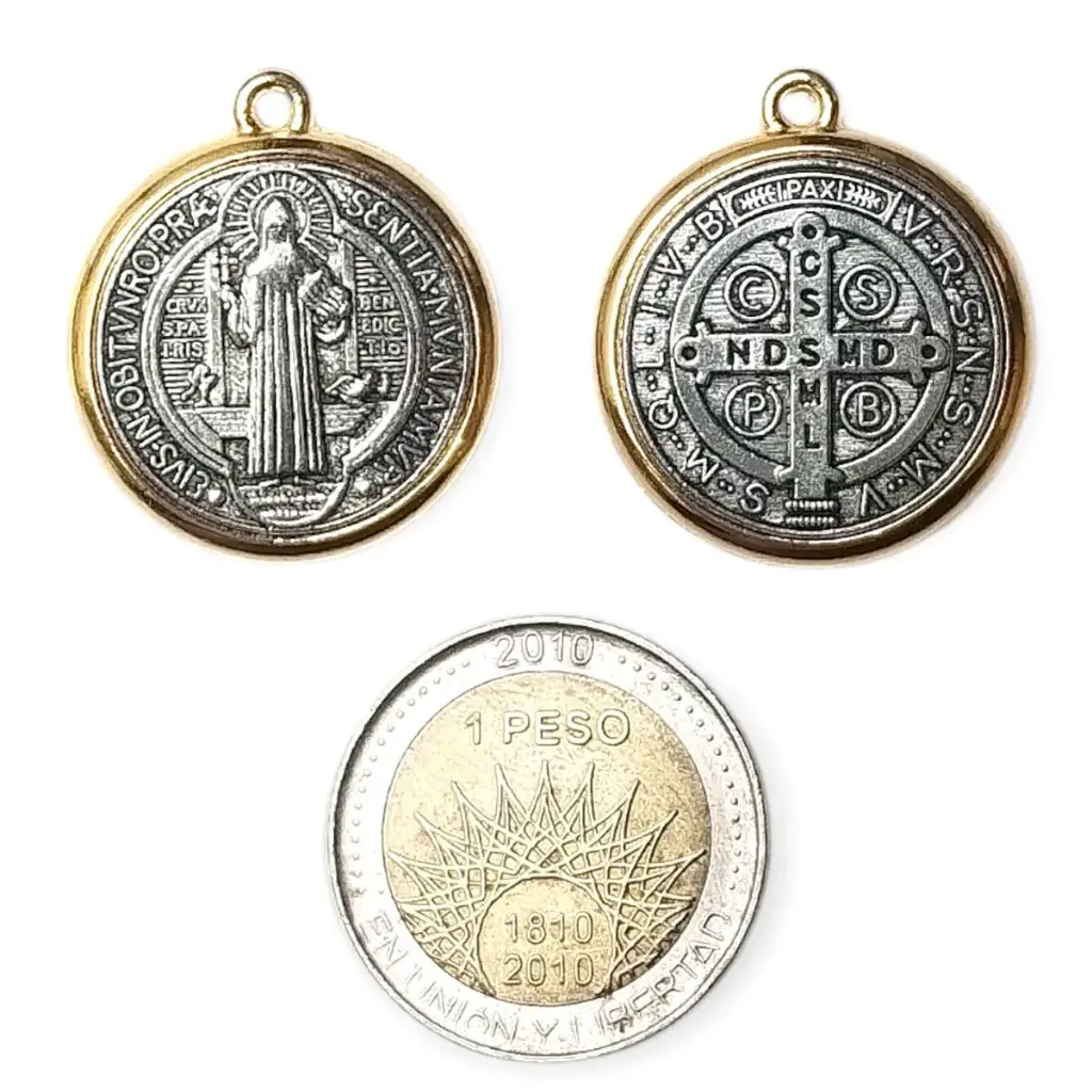 PROMO X10 - Dije Protección San Benito Borde Dorado (Mediano 2cm)